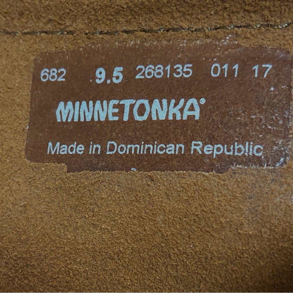 Minnetonka Chestnut Suede Fringe Moccasin Ankle Boots - Picture 8 of 8